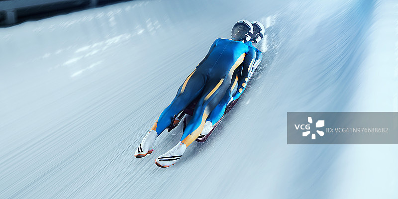 男子双人雪橇图片素材