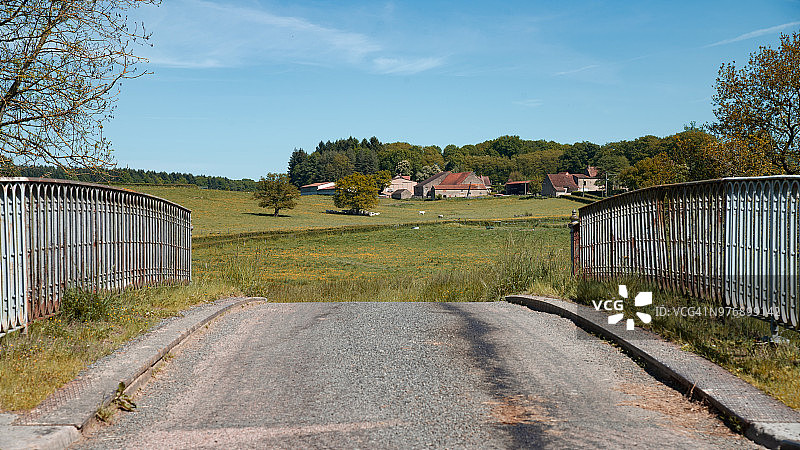 法国乡村的典型景观图片素材