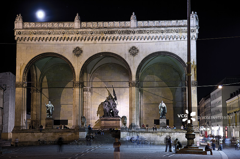 慕尼黑元帅厅夜景，德国巴伐利亚图片素材