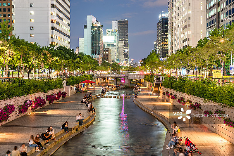 韩国首尔清溪川日落图片素材