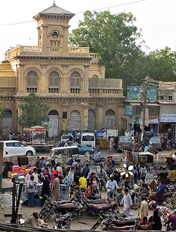 生活在城市的街道上图片素材