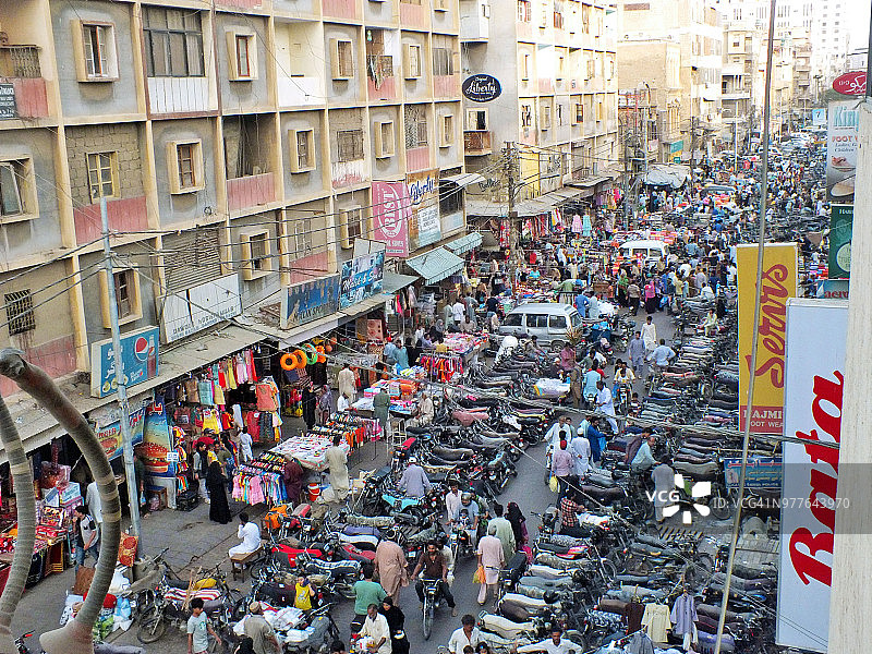 生活在城市的街道上图片素材