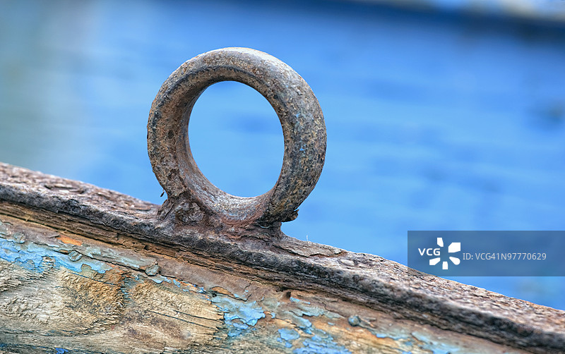 船上的生锈环图片素材