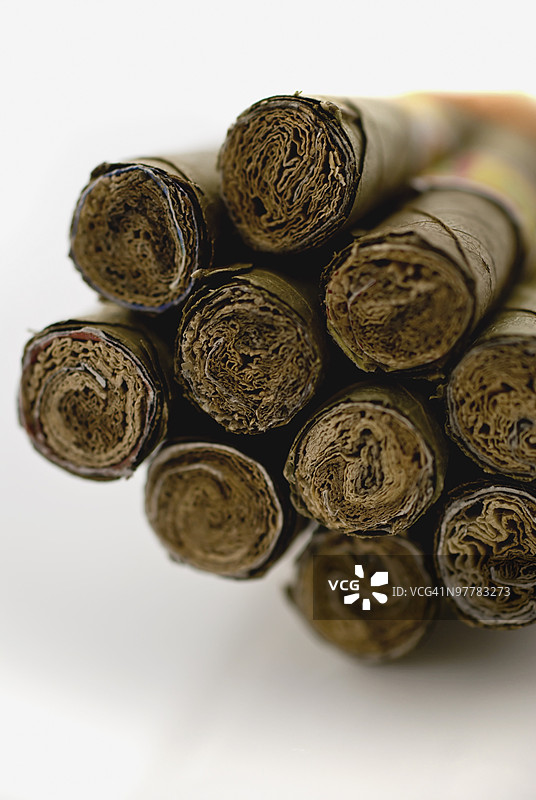 自制的山地部落香烟图片素材