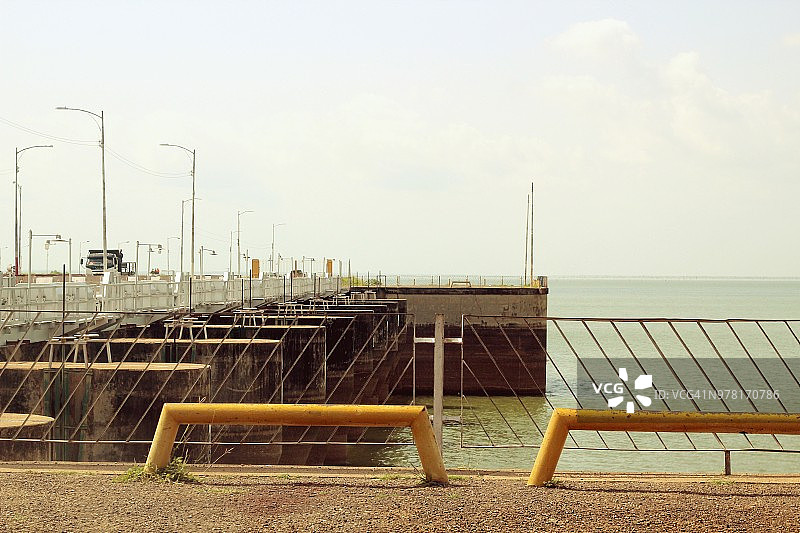 卡拉沃索大坝图片素材