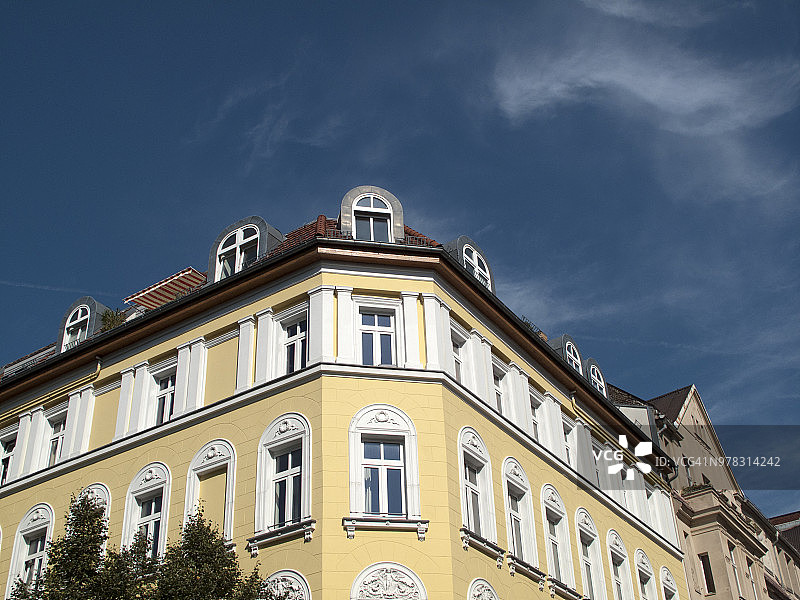 柏林（德国）普伦茨劳贝格区的翻新住宅楼图片素材