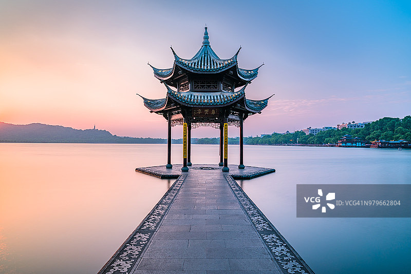 杭州西湖集贤亭，黄昏图片素材