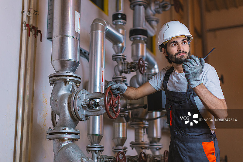 天然气生产操作员图片素材