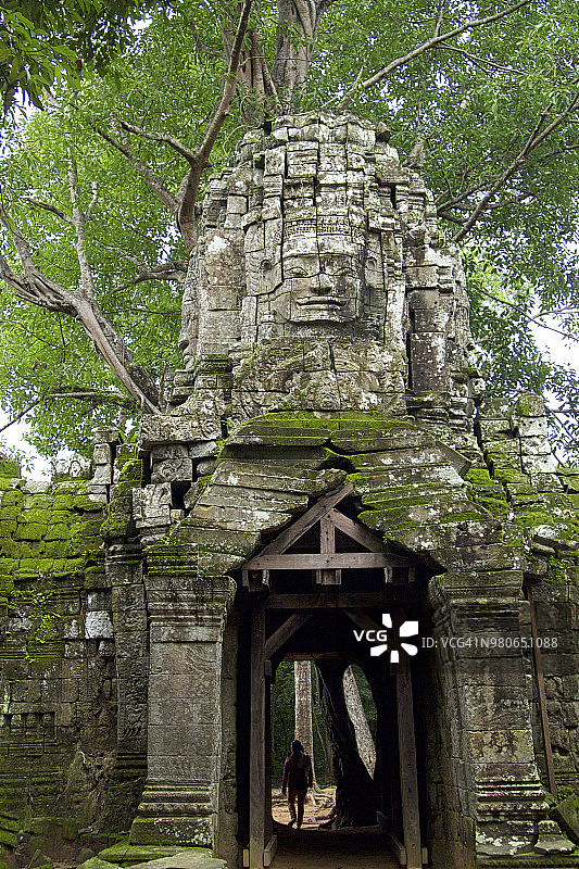 吴哥塔逊寺的Gopura面塔图片素材