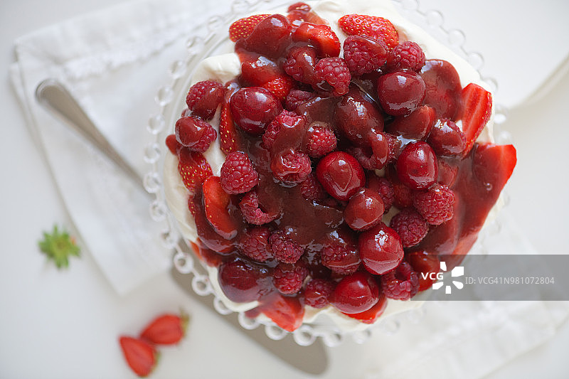 帕芙洛娃蛋糕图片素材