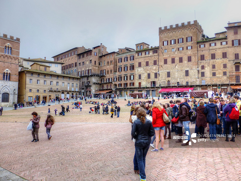 意大利托斯卡纳锡耶纳的田野广场图片素材