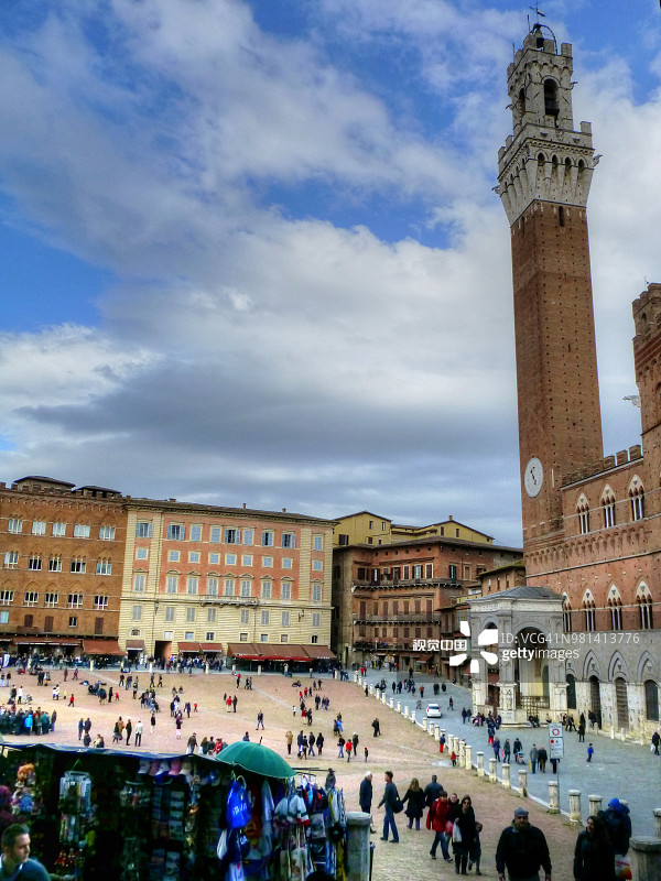 意大利托斯卡纳锡耶纳的田野广场图片素材