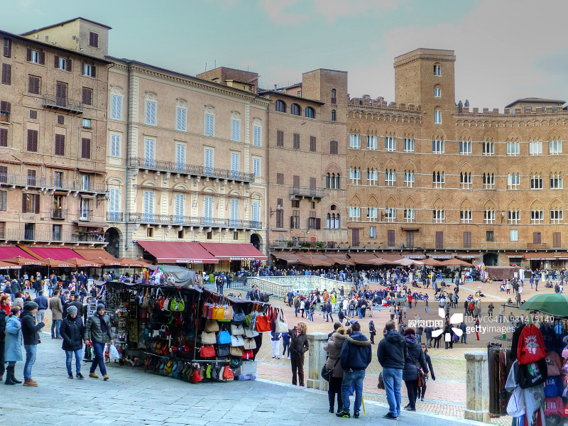 意大利托斯卡纳锡耶纳的田野广场图片素材