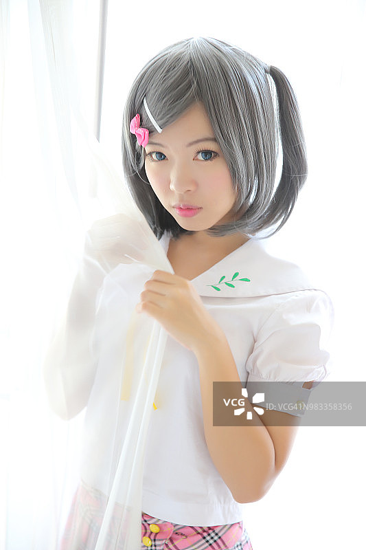 害羞的图片素材