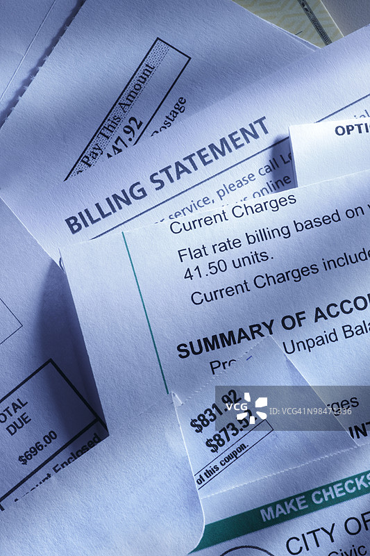 堆叠的账单图片素材
