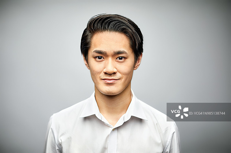 年轻商人微笑的 портрет图片素材