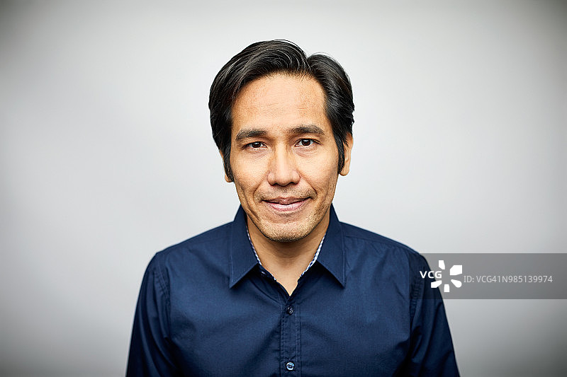 微笑的成熟专业人士肖像图片素材