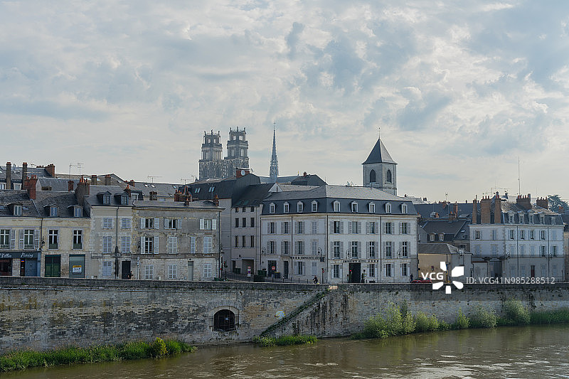 法国奥尔良卢瓦尔河城市风光图片素材