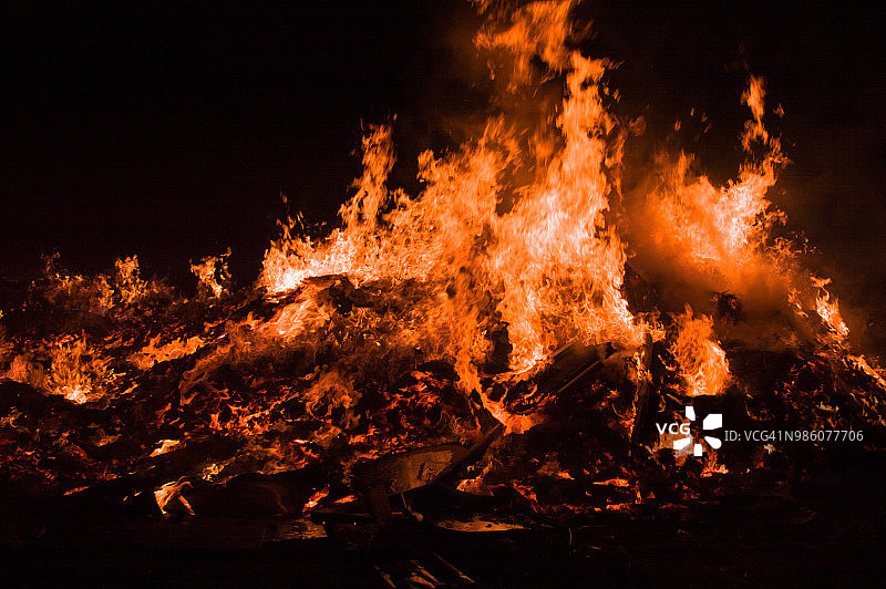 圣胡安节日的庆祝活动 - 消防员灭火图片素材