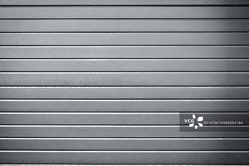 带暗角的工业金属门背景图片素材
