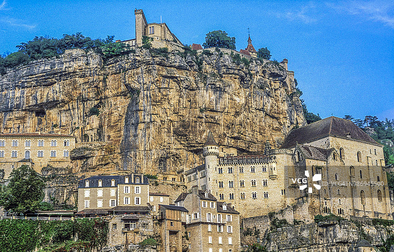 法国洛特省罗卡马杜尔悬崖村庄圣地亚哥之路图片素材