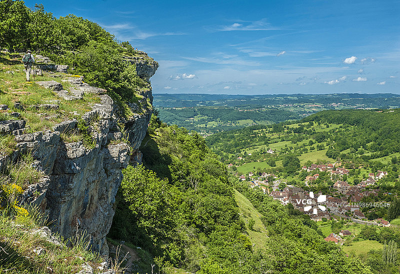 法国洛特省凯尔西多尔多涅河谷Autoire村图片素材
