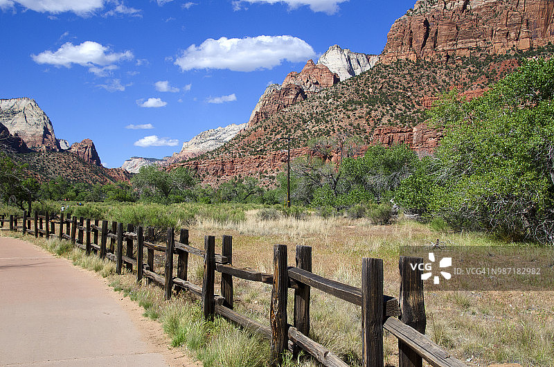 锡安国家公园小路图片素材