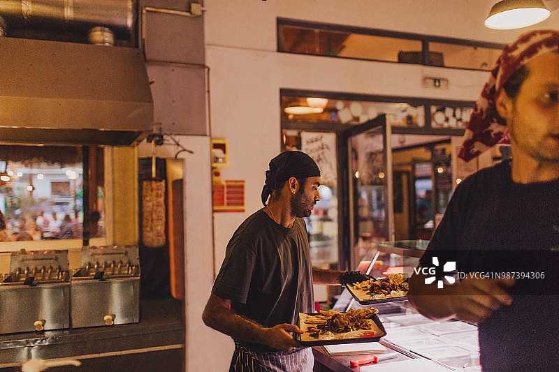 在厨房里图片素材