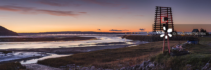 魁北克沙勒沃伊巴ie圣保罗圣劳伦斯河图片素材