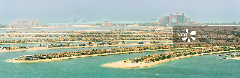 阿联酋迪拜朱美拉棕榈岛全景图片素材