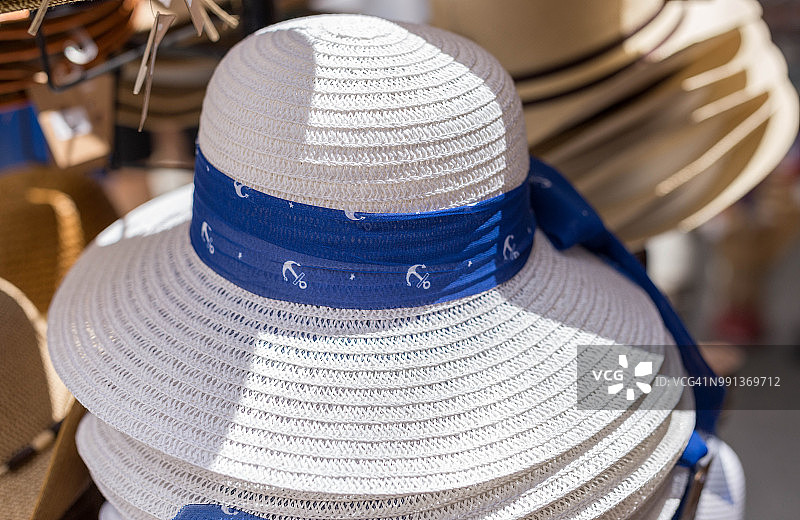 马耳他瓦莱塔的帽子摊位图片素材