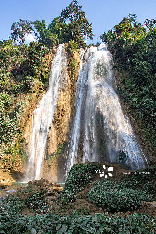 缅甸彬乌伦的达特塔吾江瀑布图片素材