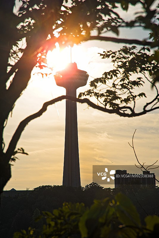 加拿大安大略省尼亚加拉瀑布的摩天塔图片素材
