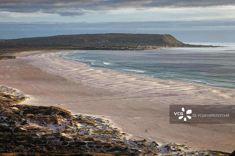 从查普曼峰道观赏诺德霍克海滩，开普半岛图片素材