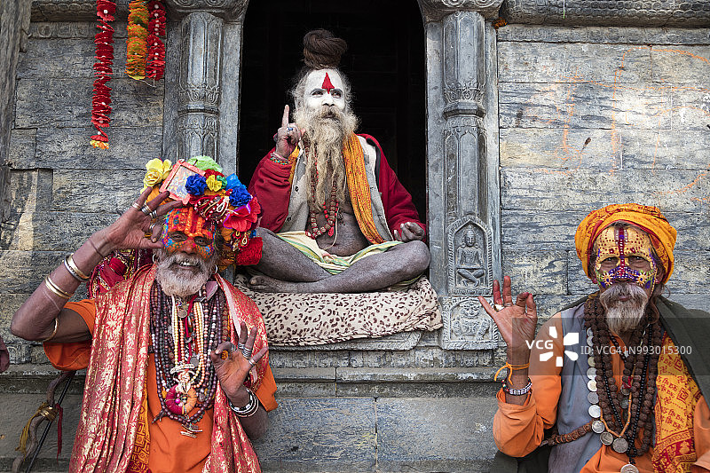 尼泊尔加德满都的三位苦行僧的肖像图片素材