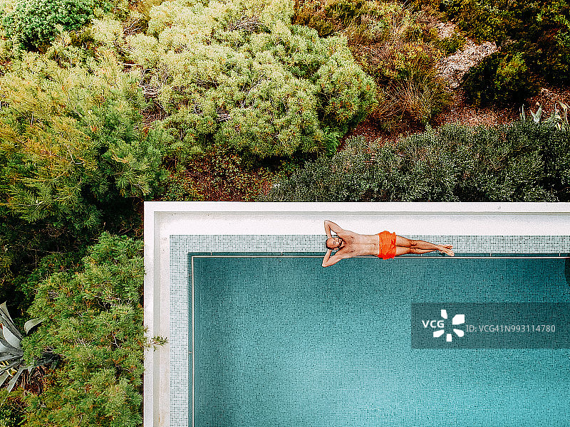 单人度假图片素材