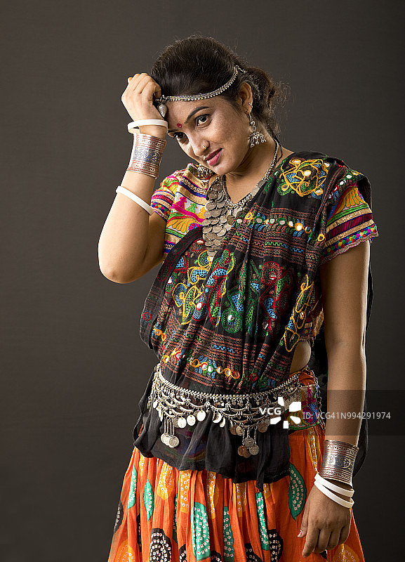 美丽的印度女人图片素材