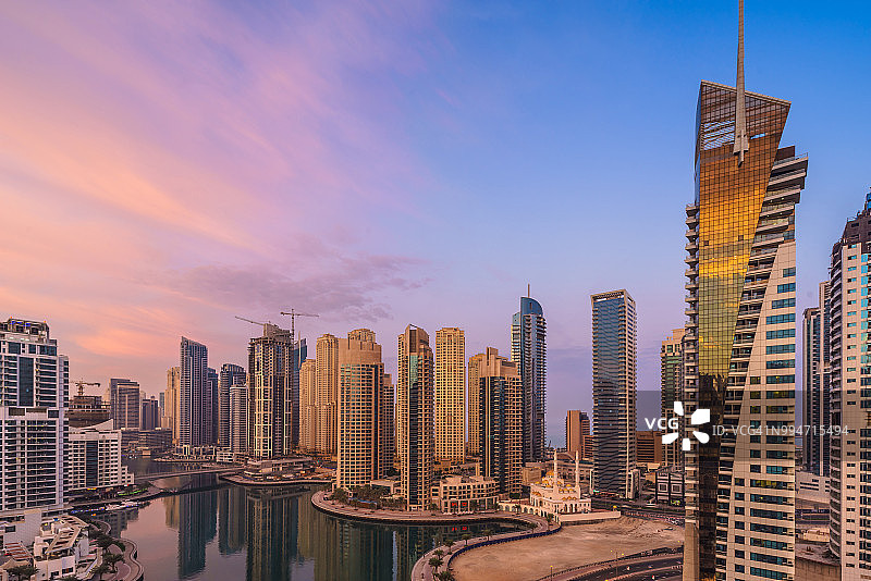 迪拜码头城市天际线图片素材