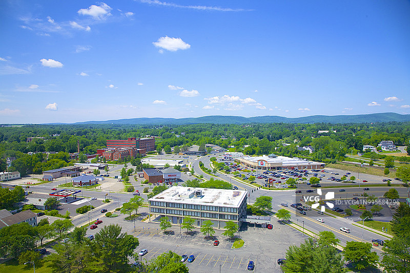 马萨诸塞州皮茨菲尔德鸟瞰图图片素材