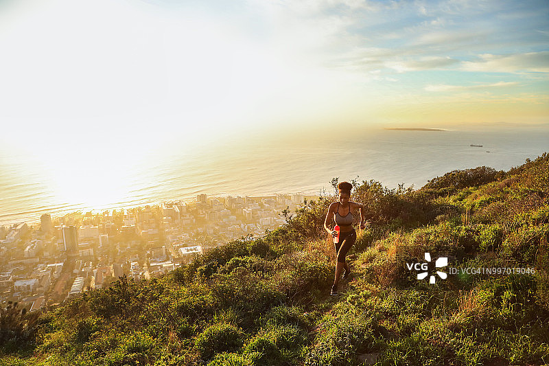 越野跑图片素材