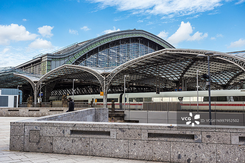 科隆中央火车站的广角图图片素材