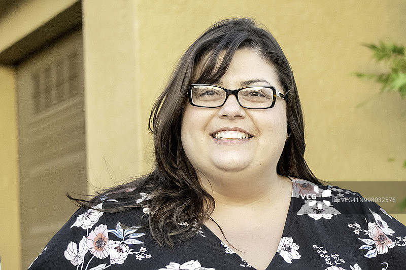 微笑的中年妇女图片素材