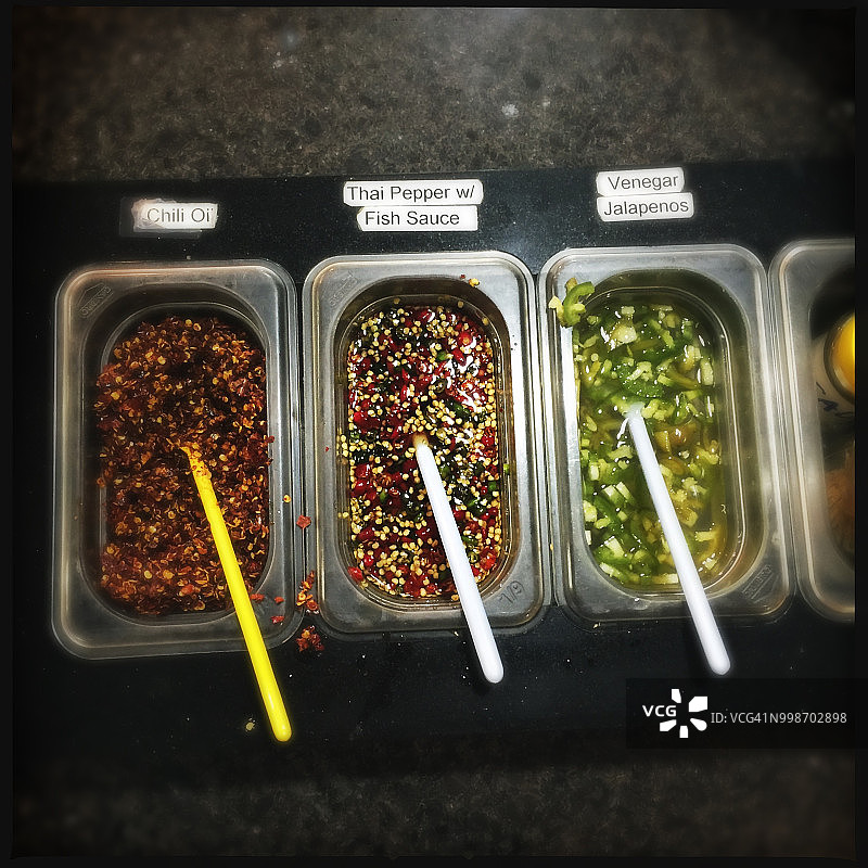 餐厅里的亚洲香料图片素材