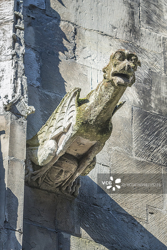 法国诺曼底鲁昂的滴水嘴兽雕塑图片素材