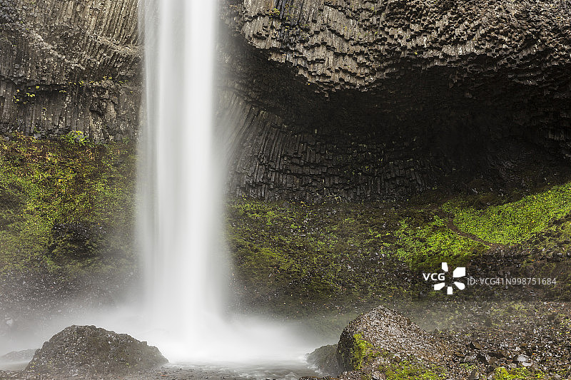 美国俄勒冈州哥伦比亚河峡谷拉图瑞尔瀑布风光图片素材