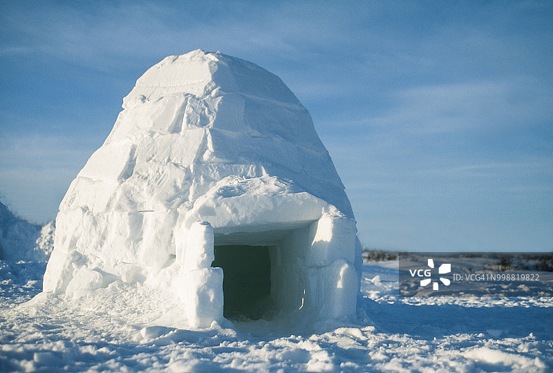 雪块建造的冰屋，加拿大马尼托巴省图片素材