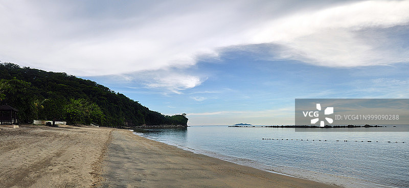 日落前海滩上的海岸图片素材