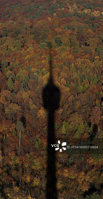 德国巴登-符腾堡州斯图加特电视塔图片素材