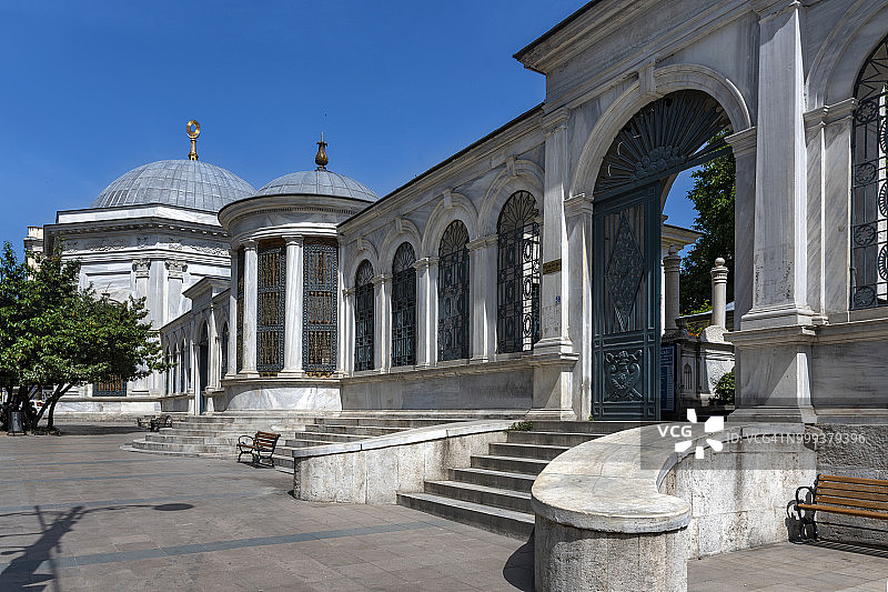 土耳其伊斯坦布尔的马哈茂德二世、阿卜杜勒阿齐兹和阿卜杜勒哈米德二世陵墓图片素材