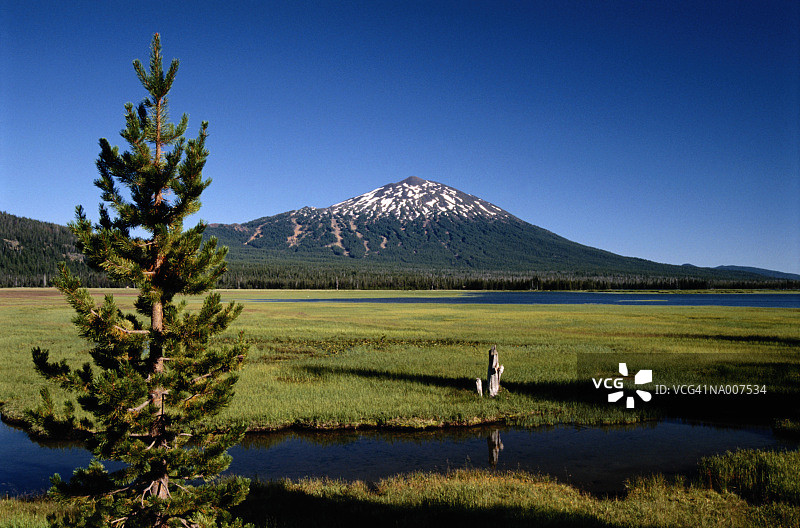 单身汉山图片素材